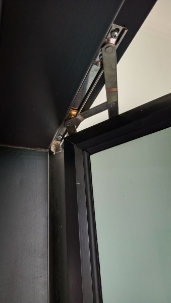 Cost of Pivot Window Replacement in Battle Ground